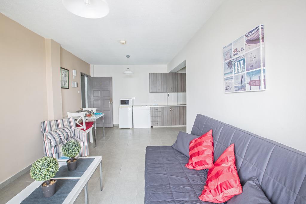 Merab Napa Suites Айя-Напа Экстерьер фото