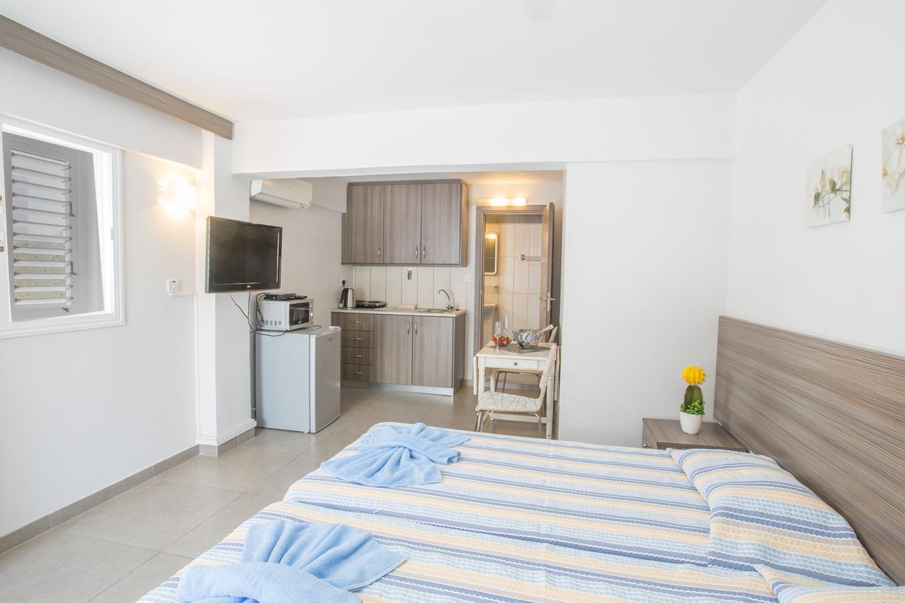Merab Napa Suites Айя-Напа Экстерьер фото