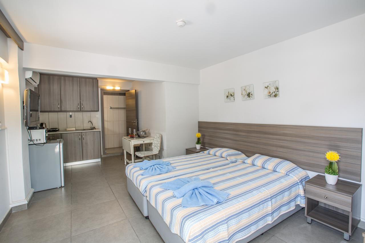 Merab Napa Suites Айя-Напа Экстерьер фото