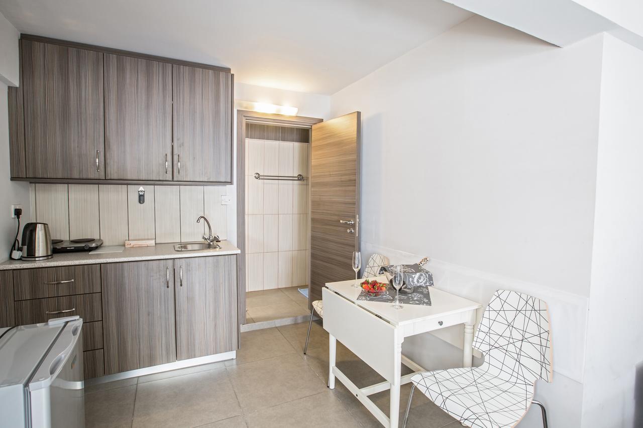 Merab Napa Suites Айя-Напа Экстерьер фото